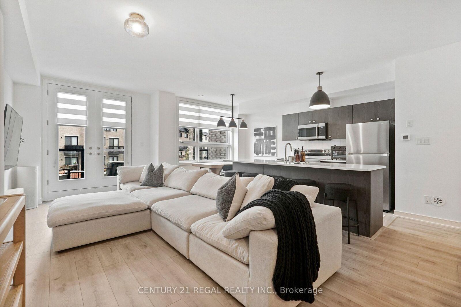 Property Photo:  28 Spry Lane  ON L9J 0N6 