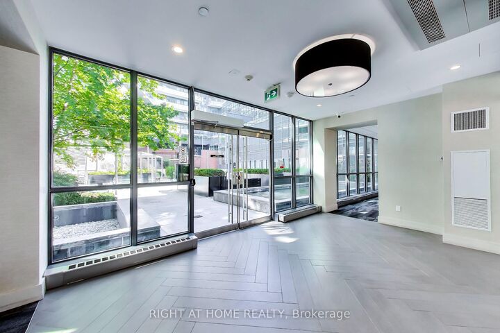 Property Photo:  38 Iannuzzi Street 113  ON M5V 0S2 