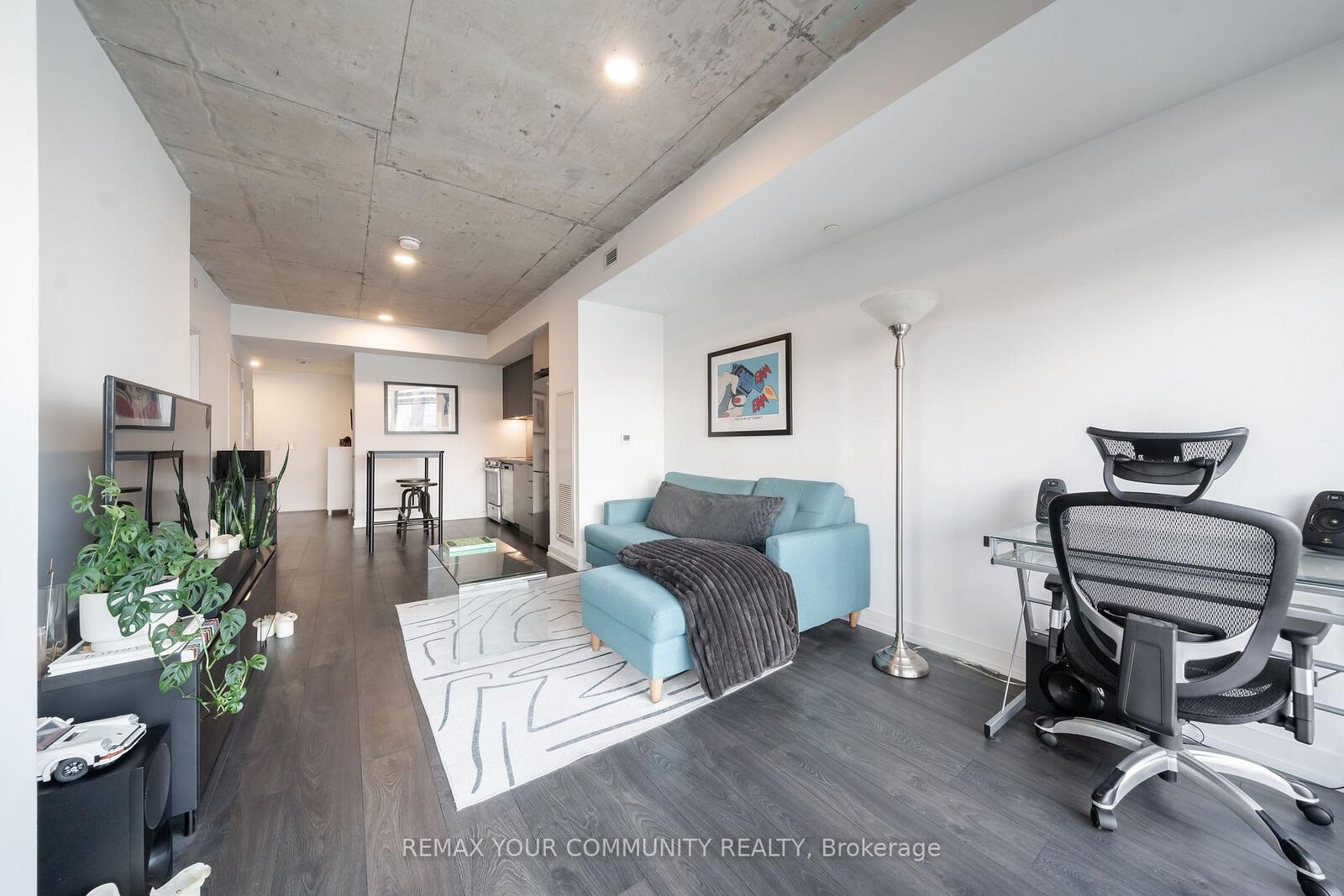 Property Photo:  57 Brock Avenue 310  ON M6K 0H3 