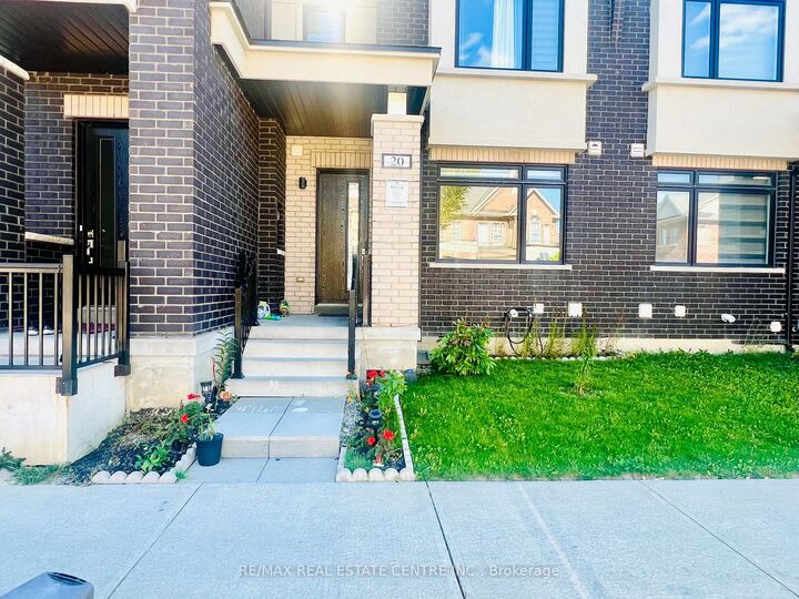 Property Photo:  20 Military Crescent  ON L7A 4W1 