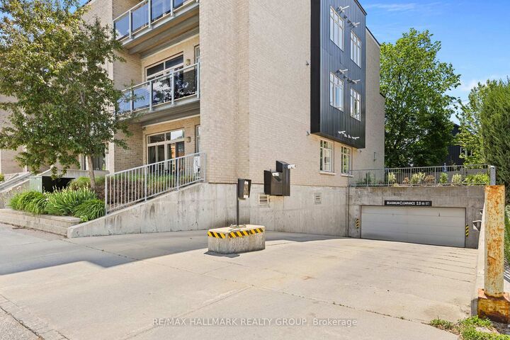 Property Photo:  682 Churchill Avenue N 311  ON K1Z 5G5 