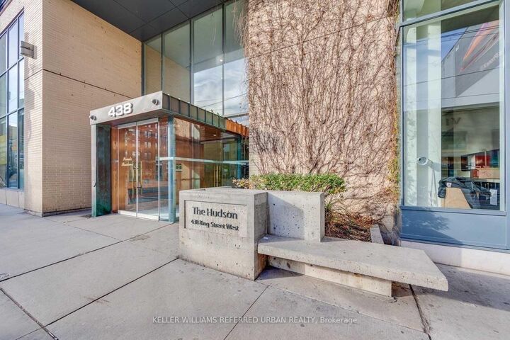 Property Photo:  438 King Street W 1102  ON M5V 3T9 