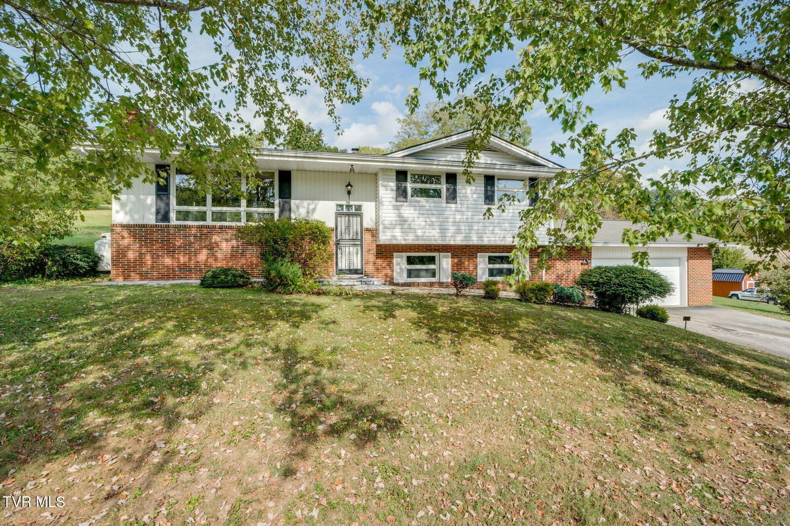 Property Photo: 187 Jennings Street VA 24290