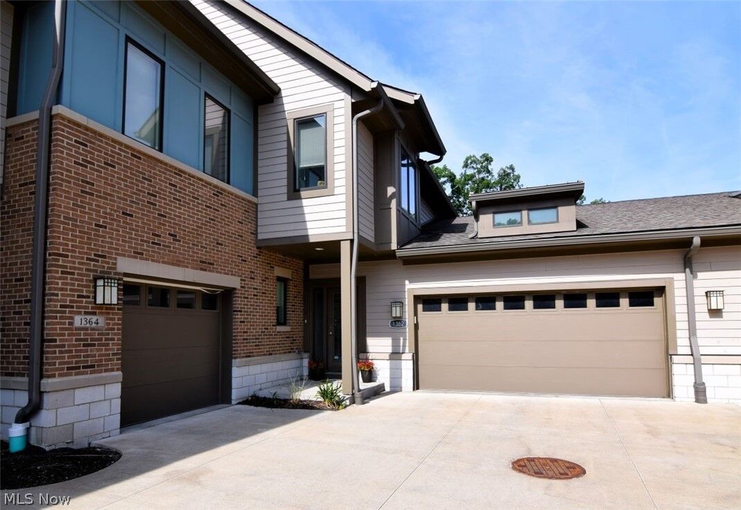 Property Photo: 1362 Slate Court OH 44118