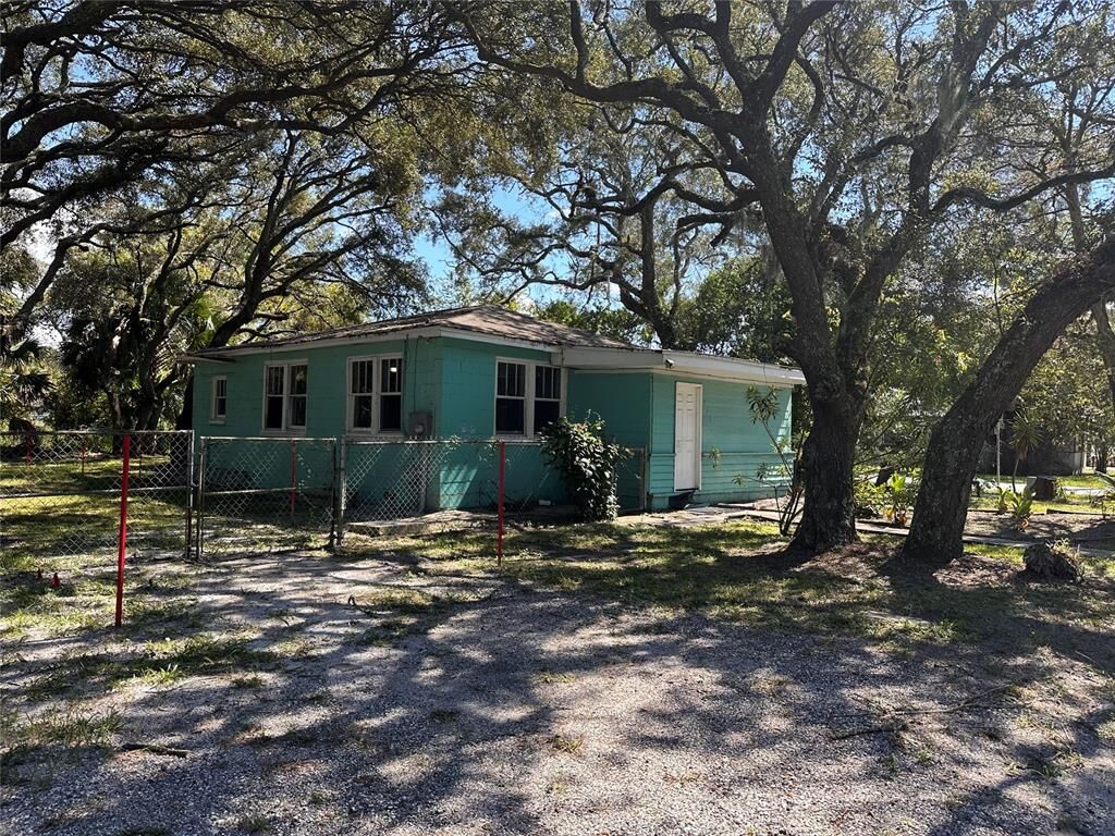 Property Photo:  730 11th Street  FL 32034 