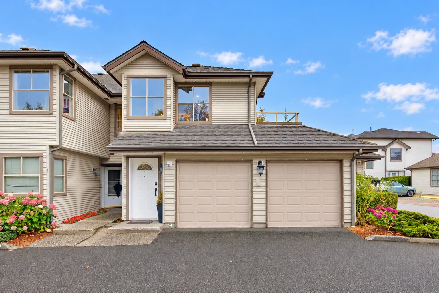Property Photo: 19160 119 Avenue 7 BC V3Y 2L7