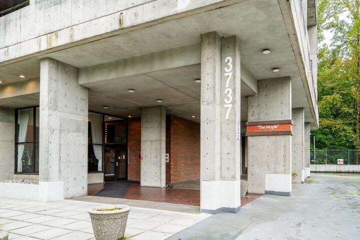 Property Photo:  3737 Bartlett Court 2503  BC V3J 7E3 