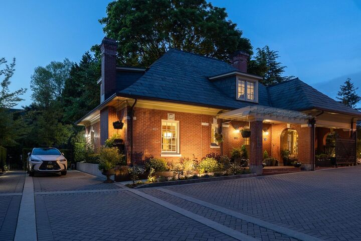 Property Photo:  1501 Atlas Lane  BC V6P 0C9 
