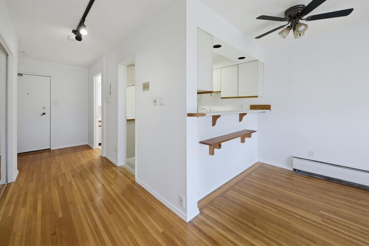 Property Photo:  2125 W 2nd Avenue 301  BC V6K 1H7 