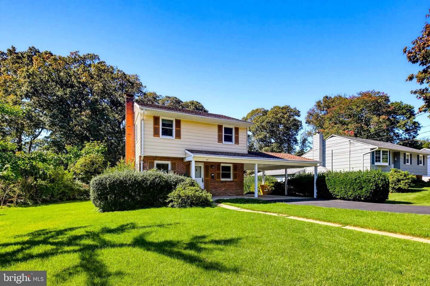 Property Photo: 501 Owens Way MD 21146