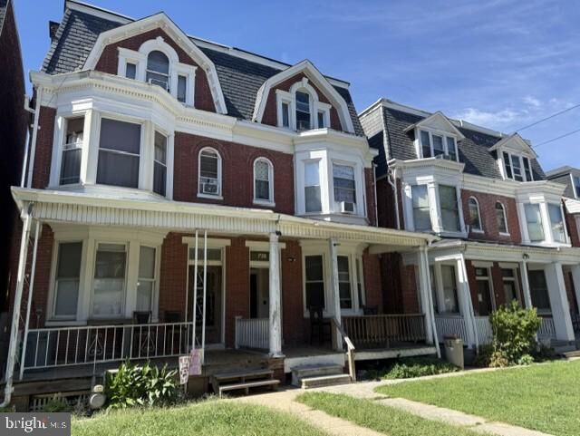 Property Photo:  736 S Queen Street  PA 17403 