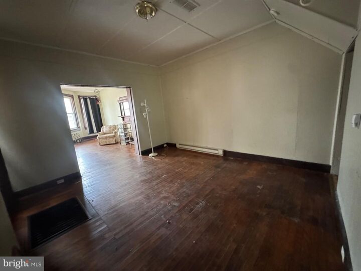 Property Photo:  518 Bedford Street  MD 21502 