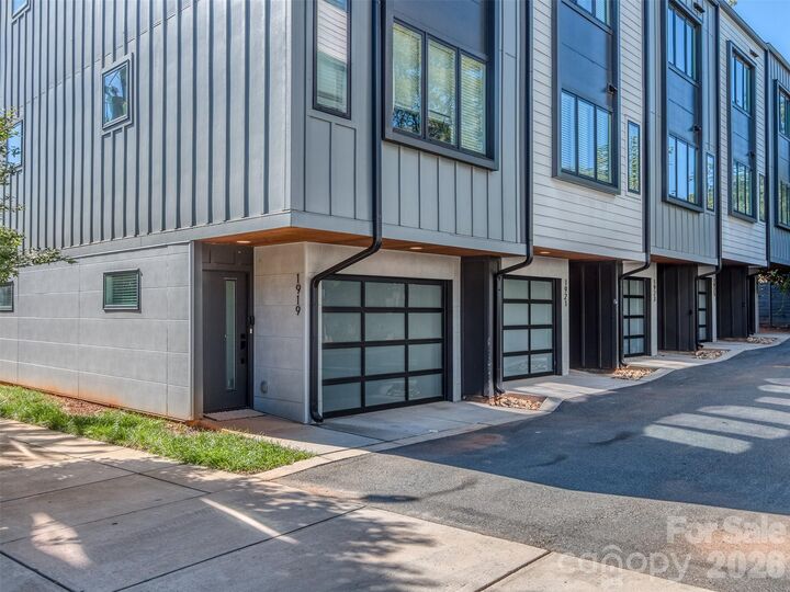 Property Photo: 1919 W Trade Street NC 28216