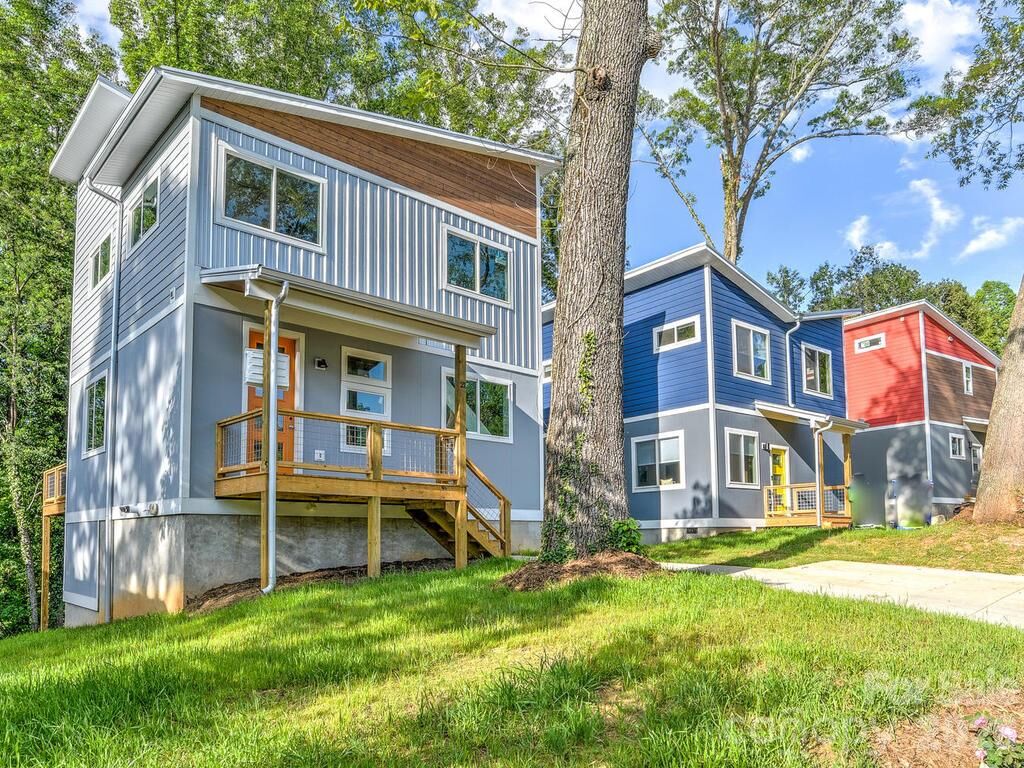 Property Photo:  21 Wilmington Street  NC 28806 