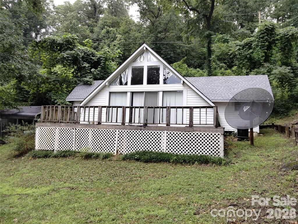 Property Photo:  127 Rock Crest Cove  NC 28746 
