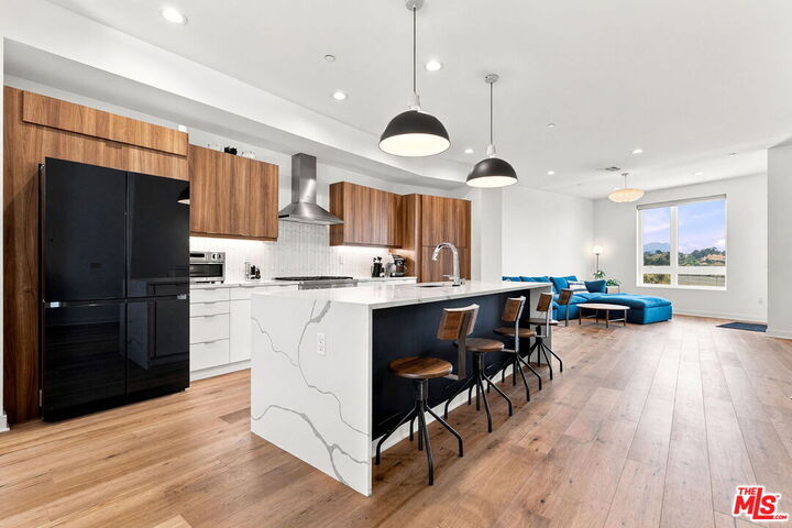 Property Photo:  1035 White Knoll Dr  CA 90012 