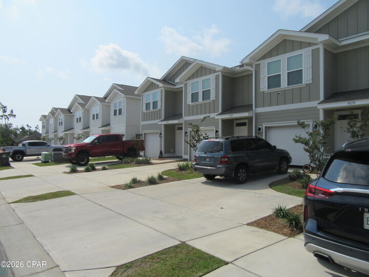 Property Photo:  1622 Caleigh Court  FL 32444 
