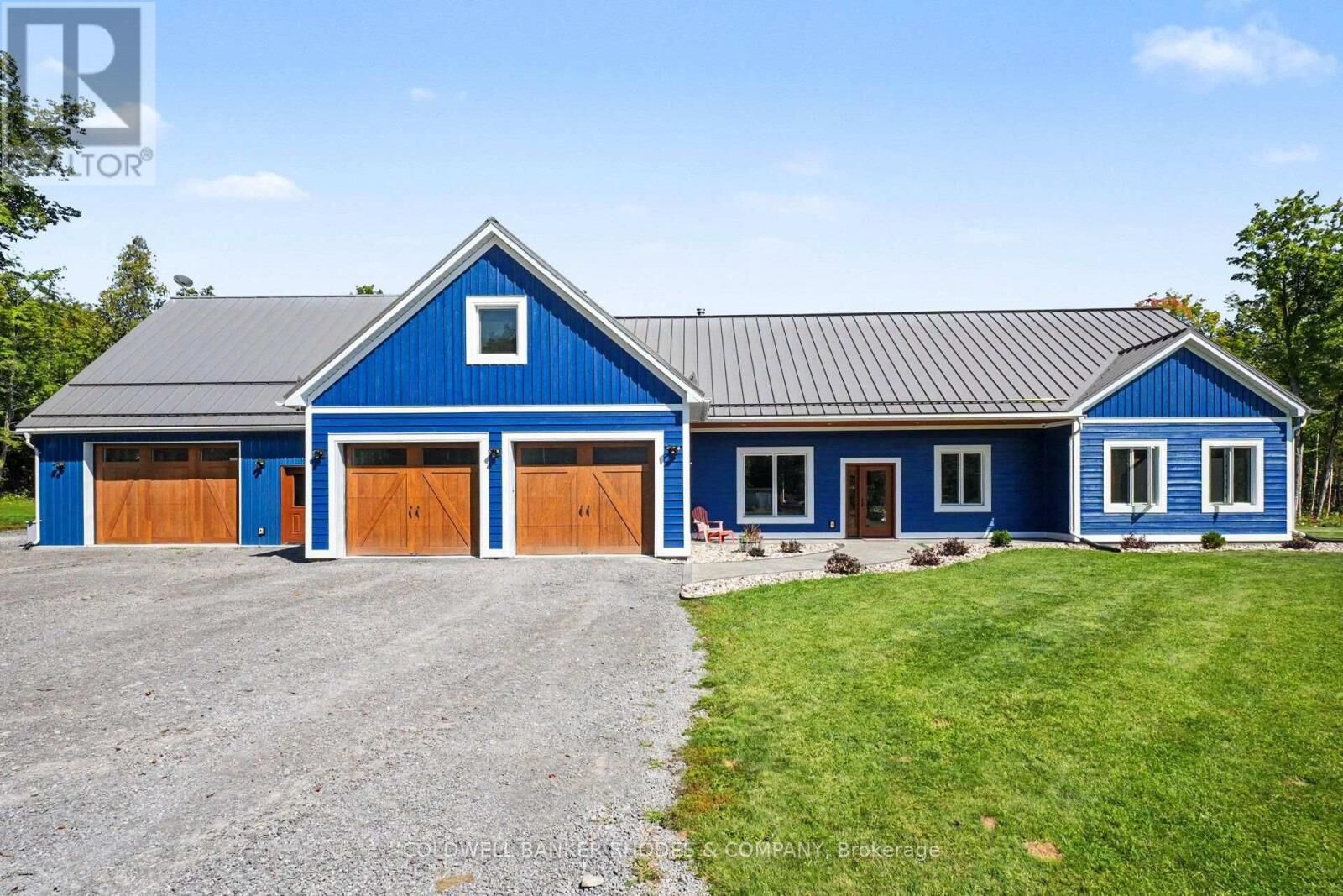 Property Photo: 780 McKenzie Avenue ON K7S 3G9