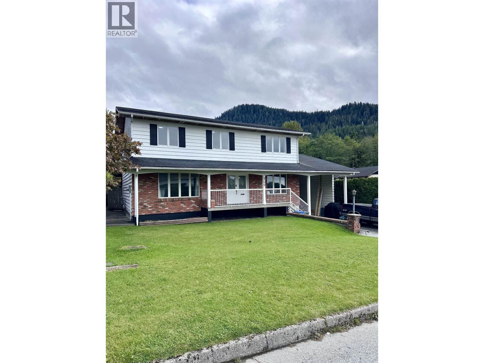 Property Photo:  200 Alberta Place  BC V8J 3X8 
