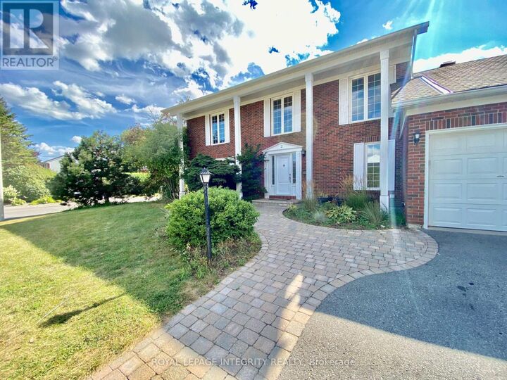 Property Photo: 2 Tunbridge Court ON K2E 7J8