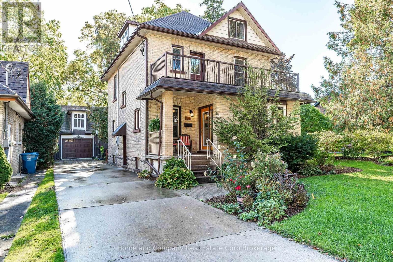 Property Photo:  231 Church Street  ON N5A 2R7 