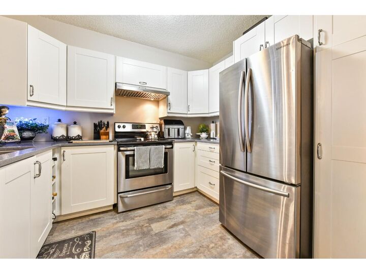 Property Photo:  33165 2nd Avenue 309  BC V2V 6T8 