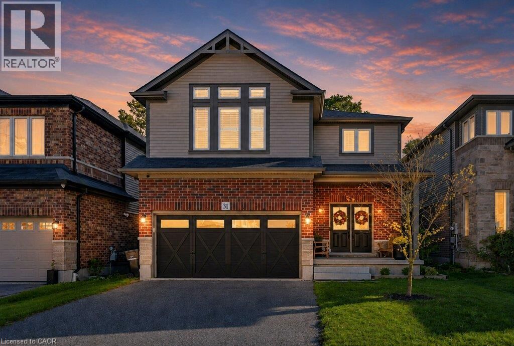 Property Photo:  31 Elmbank Trail  ON N2R 0B3 