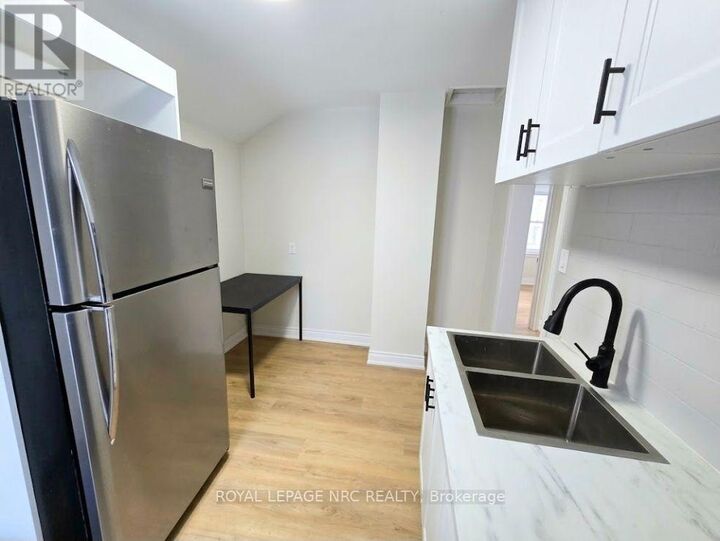 Property Photo:  129 Durham Street Unit 2  ON L3K 1E1 
