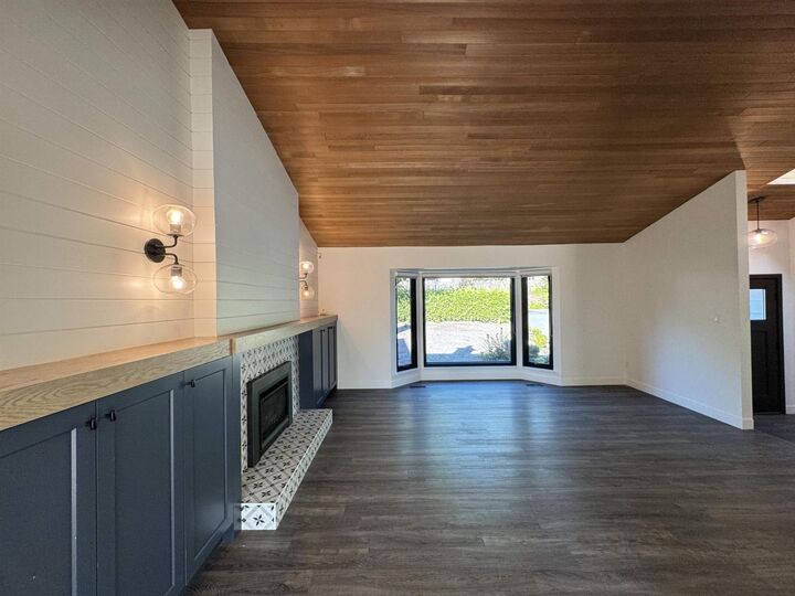 Photo de la propriété:  15032 Spenser Drive  BC V3S 5Z7 