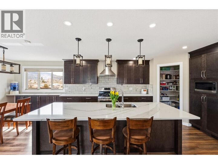 Property Photo:  787 Kettle Avenue  BC V0H 1T0 