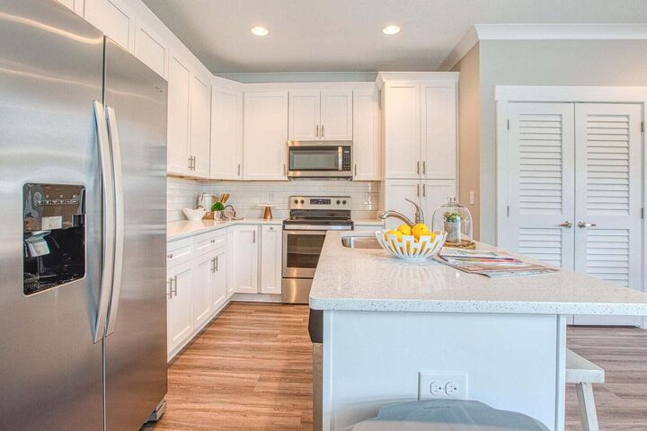 Property Photo: 76 Date Palm Lane FL 32439