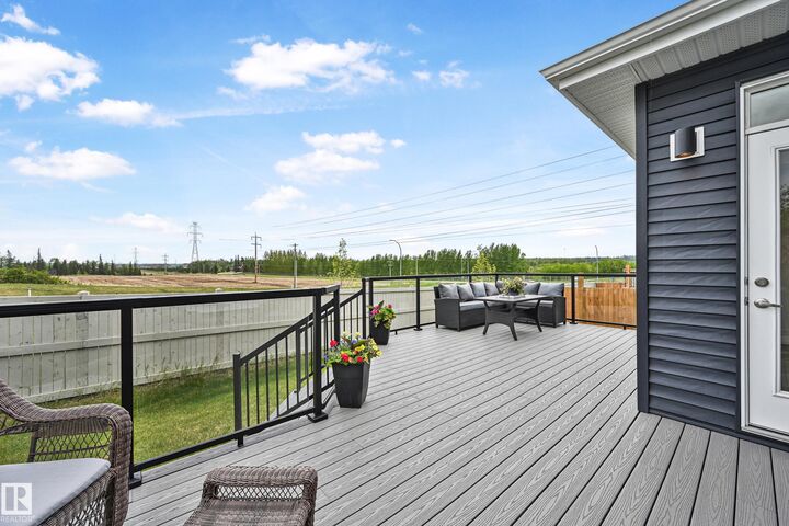 Property Photo:  37 Wildrose Court  AB T8L 0X5 