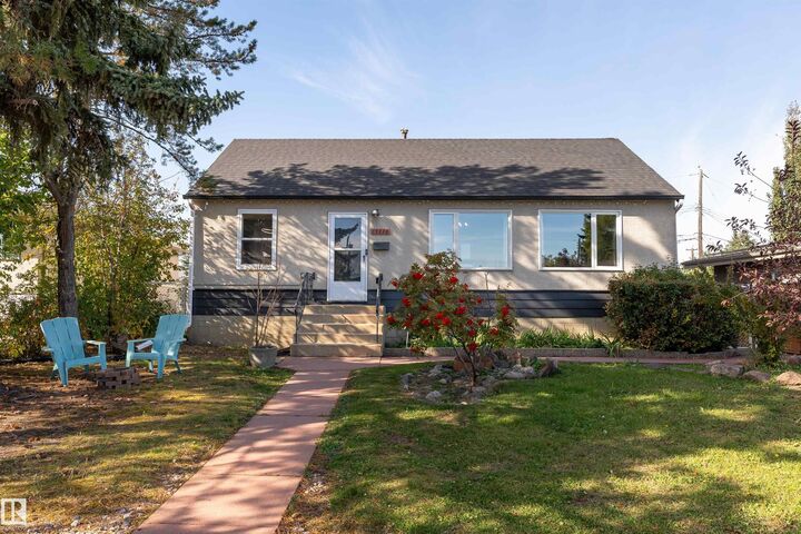 Property Photo:  13220 77 Street NW  AB T5C 1C9 