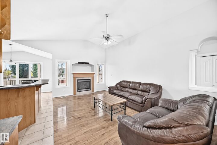 Property Photo:  3460 30 St NW  AB T6T 1W6 