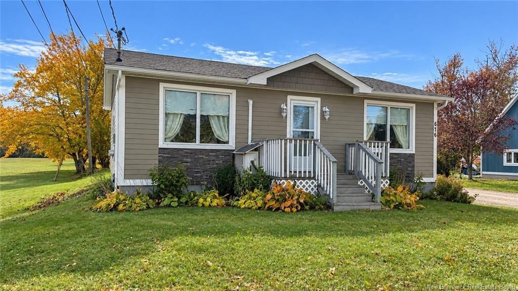 Property Photo:  676 St-Pierre O Boulevard  NB E1W 1A1 