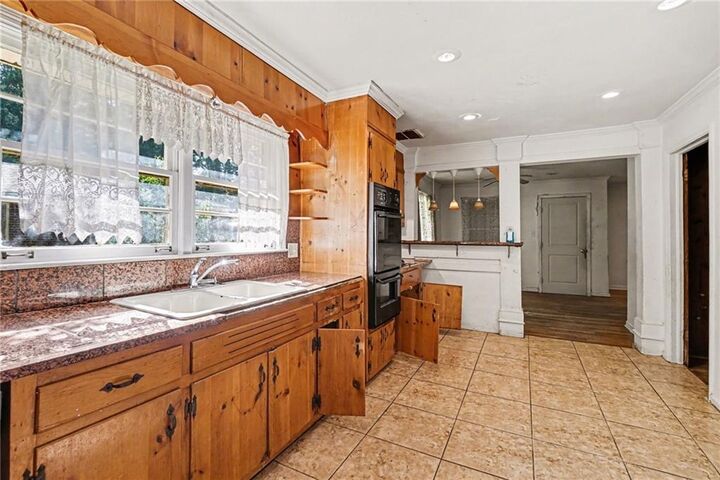 Property Photo: 1629 Detroit Avenue NW GA 30314