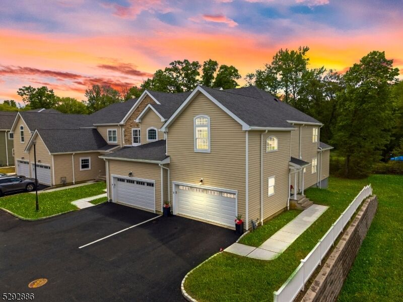 Property Photo:  12 Remington Ct 12  NJ 07727 