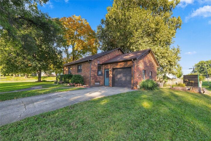 Property Photo:  312 Otley Street  IA 50143 