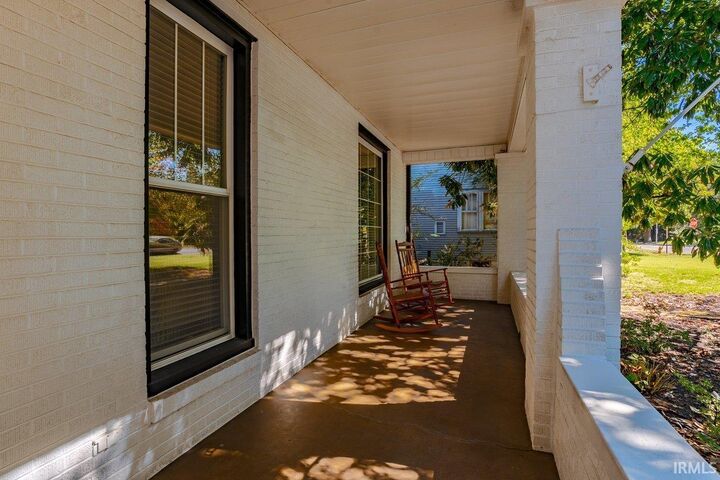 Property Photo:  2418 Lincoln Avenue  IN 47714 