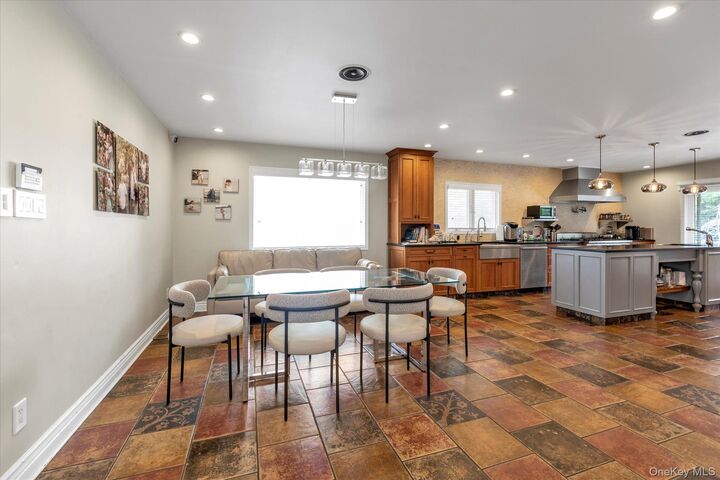 Property Photo:  636 Diane Place  NY 11581 