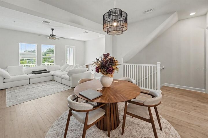 Property Photo:  206 S Tampania Avenue 3  FL 33609 