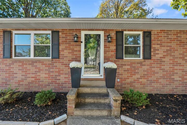 Property Photo:  330 Gray Avenue  MO 63740 