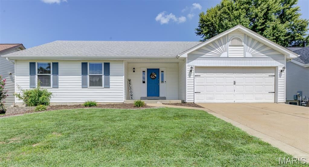 Property Photo:  415 Lantana Lane  MO 63376 