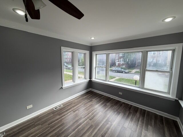 Property Photo: 8048 S Vernon Avenue IL 60619