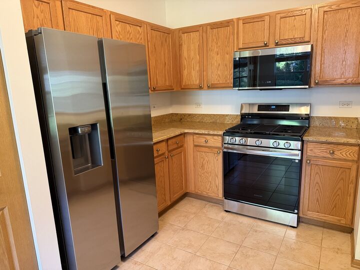 Property Photo:  1971 Golden Gate Lane 1971  IL 60563 