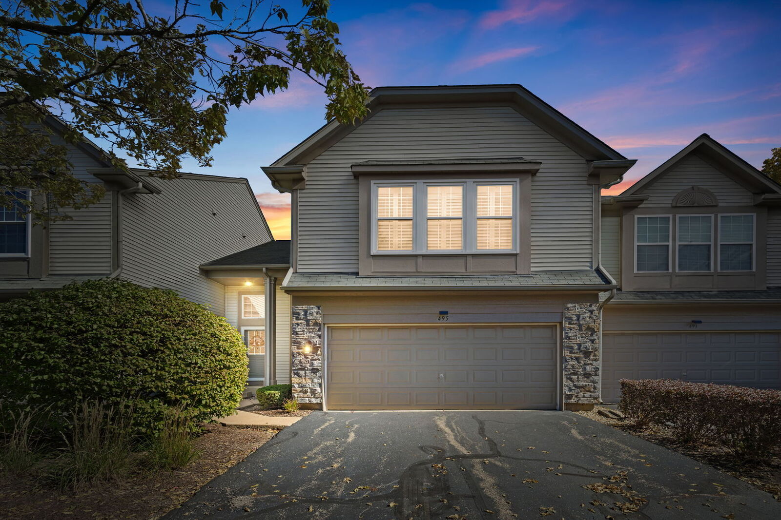 Property Photo: 495 Metropolitan Street 495 IL 60502
