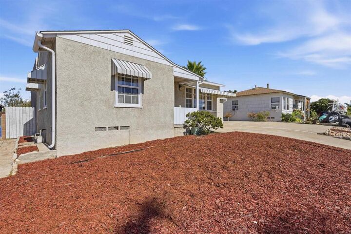 Property Photo: 7158 Purdue Ave CA 91942