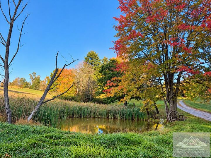 Property Photo: 401 Cove Branch Road WV 24739