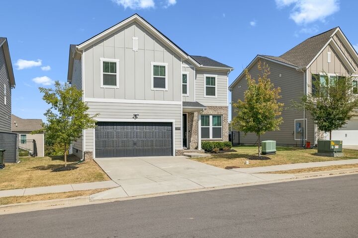 Property Photo:  2305 Aniston Ct  TN 37013 