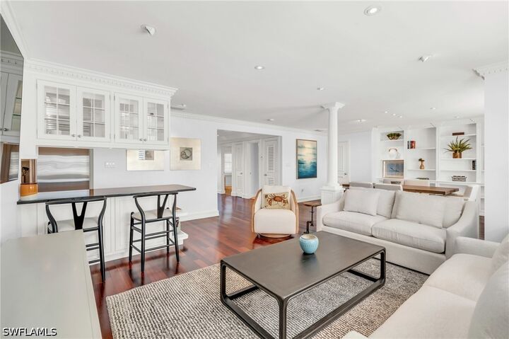 Property Photo:  271 Broad Avenue S 202  FL 34102 
